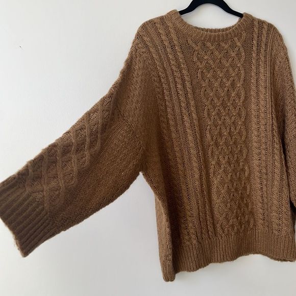 Cali Be womens sweater - Picture 3 of 6